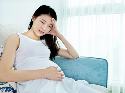 Penyebab Bunda Sering Pusing saat Hamil Serta Cara Mengatasinya