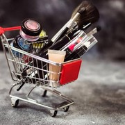 Intip Rekomendasi Produk Make Up Remaja yang Bisa Kamu Dapatkan di Minimarket!