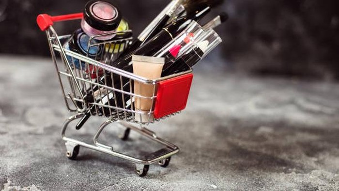 Intip Rekomendasi Produk Make Up Remaja yang Bisa Kamu Dapatkan di Minimarket!