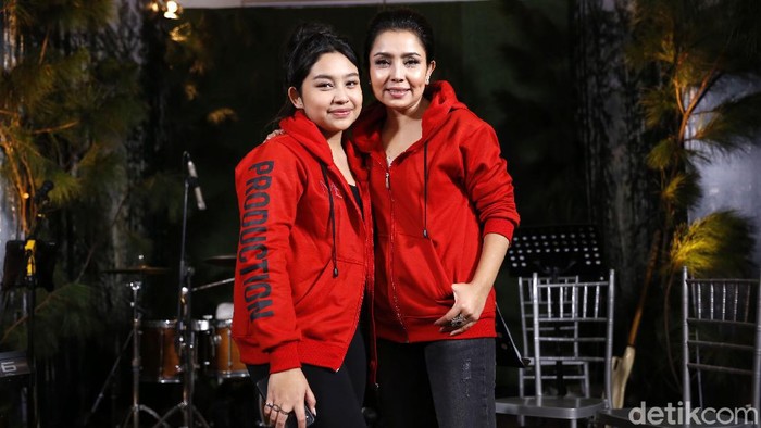Mayangsari dan Khirani Trihatmodjo saat ditemui di kediamannya.