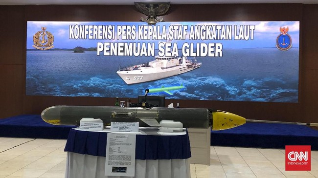 Sementara seaglider atau drone bawah laut yang ditemukan nelayan di Selayar masih diteliti TNI AL, Kemenhan meminta publik tak berpolemik.
