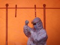 Rangkuman Covid-19: Stok Reagen Menipis hingga Insentif Nakes