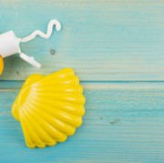 Sunscreen SPF 30 vs SPF 50: Yuk Ketahui Bedanya!