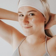 Inilah 5 Fakta Skincare dengan Kandungan Emas! Yay or Nay Untuk Kulit?