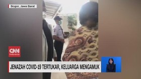 VIDEO: Jenazah Covid Tertukar, Keluarga Mengamuk
