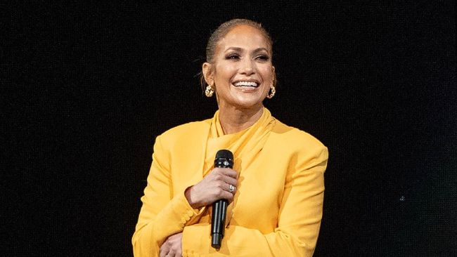 Jennifer Lopez Curhat Sempat Rendah Diri Berkarier di Hiburan