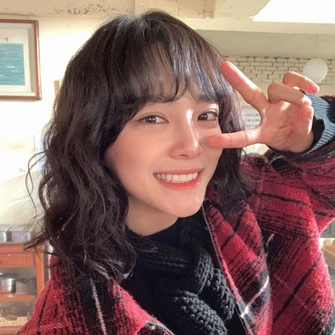 Lirik Lagu Warning - Kim Sejeong feat IIIBOY