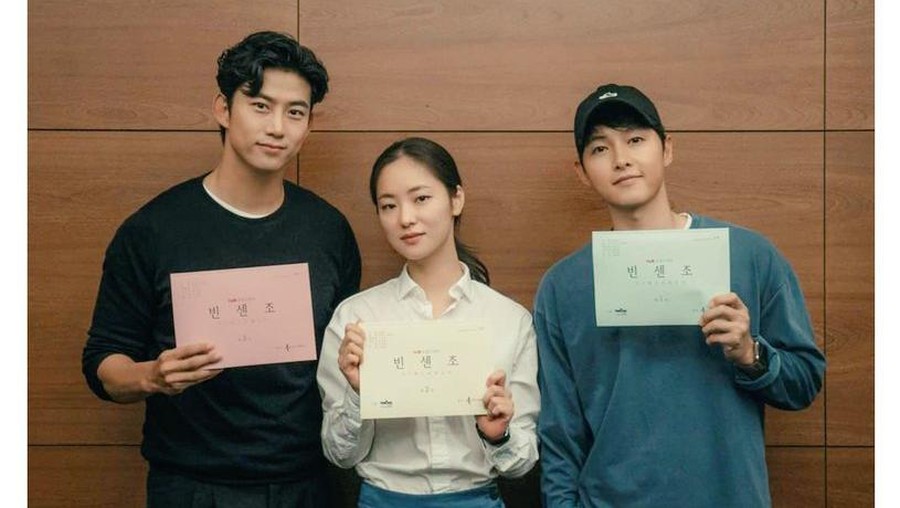 Para Pemain Drama Korea 'Vincenzo' Mulai Sesi Pembacaan Naskah
