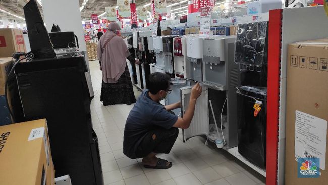 Terungkap! Ini Pertanda Baru Kantong Orang RI Makin Seret