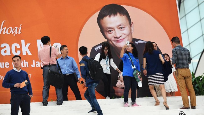 Saham Alibaba rontok 9,4 persen pada perdagangan Selasa (3/5) pagi waktu Hong Kong, usai pendirinya Jack Ma diduga ditangkap oleh polisi.