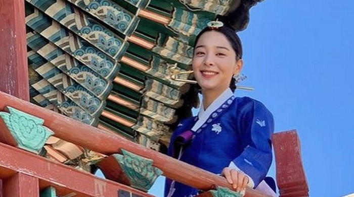 Kenalan dengan Seol In Ah, Pemeran Selir Jo Hwa Jin dalam Drama Mr. Queen Kenalan dengan Seol In Ah, Pemeran Selir Jo Hwa Jin dalam Drama Mr. Queen