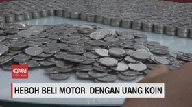 VIDEO: Heboh Beli Motor dengan Uang Koin