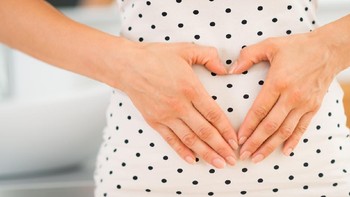 Keluar Darah saat Hubungan Seks di Awal Kehamilan? Ketahui yuk Penyebabnya  