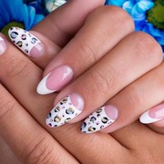 Tren Nail Art Hit tahun 2021 yang Siap Percantik Kukumu