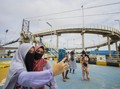 Ada Jembatan Meliuk Bak 'Roller Coaster' di Sungai Martapura