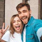 Wanita Lebih Tertarik dengan Bad Boy, Apasih Alasannya?