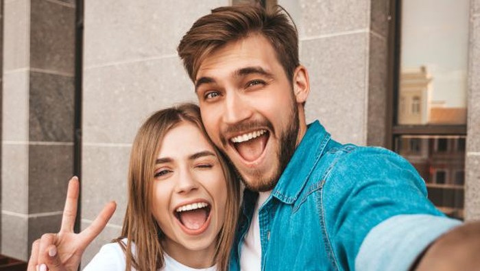 Wanita Lebih Tertarik dengan Bad Boy, Apasih Alasannya?