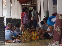 Daerah Bahaya Merapi Berubah, BPBD Sleman Tak Buru-buru Pulangkan Pengungsi