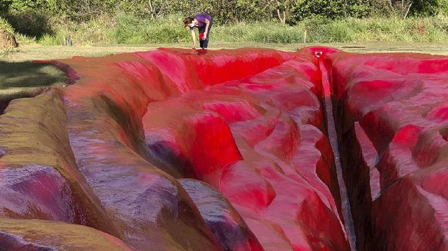 Netizen turut mengomentari patung vagina raksasa di negara bagian Pernambuco, Brasil, yang menjadi kontroversi.