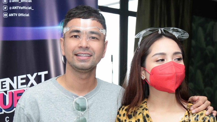Raffi Ahmad dan Nagita Slavina saat ditemui di kawasan Antasari.