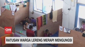 VIDEO: Ratusan Warga Lereng Merapi Mengungsi