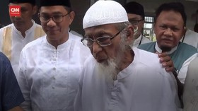 VIDEO: Polisi Akan Bubarkan Massa Yang Jemput ABB