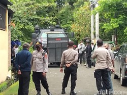 Densus 88 Tembak Mati 2 Terduga Teroris di Makassar
