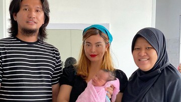 Tarif Melahirkan dengan Bidan Novel