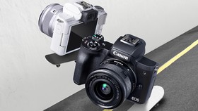 Canon Rilis EOS M50 Mark II, Diklaim Cocok untuk Youtuber