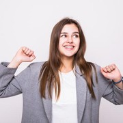 Menyentuh Wajah dengan Tangan Terlalu Sering Bisa Bahaya, 5 Cara Ini Bisa Menghentikannya