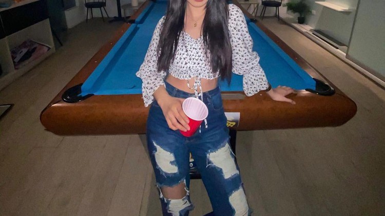 Pramugari Filipina, Christine Angelica Dacera (Instagram) Pramugari Filipina, Christine Angelica Dacera (Instagram)