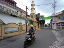 Abu Bakar Baasyir Bebas Besok, Spanduk Penyambutan Muncul di Ngruki