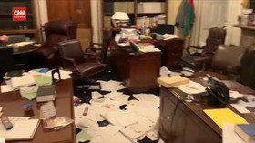 VIDEO: Ruang Senat Berantakan Dirusak Pedemo Capitol Hill
