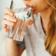 Jangan Coba-coba, Ini 5 Efek Buruk Saat Kamu Malas Minum Air Putih