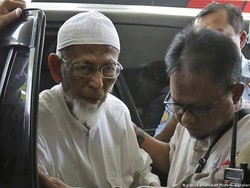 Apa yang Akan Terjadi Setelah Abu Bakar Baasyir Bebas?