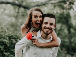 Ramalan Zodiak Hari Ini, Asmara Cancer & Leo Bakal Berbunga-bunga