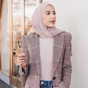 Inspirasi Outfit Office Look 2021 untuk Para Hijabers, Fresh dan Stunning