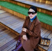 Intip Gaya Syahrini Saat Mudik, Bawa Tas Hermes Langka Rp2,8 M