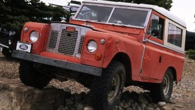 Mobil Jenazah Pilihan Pangeran Philip, Land Rover Defender