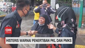 VIDEO: Menolak Ditertibkan, PKL dan PMKS Histeris