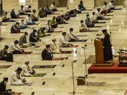 Apa Hukum Sholat Jumat bagi Wanita?