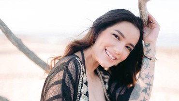 img-title Sheila Marcia Akui Dosa karena Free Sex hingga Hidup Modal 2 Juta Sebulan