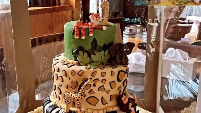 Rus porno aktrisasi Polina Polli Jinsiy aloqa uchun kochada yigitlarni olib ketayotgan qizlar videolari