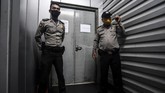 FOTO: Vaksin Covid-19 Merek Sinovac Jatah untuk Jakarta Dinkes DKI Jakarta telah menerima puluhan ribu Vaksin Covid-19 merek Sinovac untuk digunakan di wilayah tersebut saat izin BPOM telah keluar.