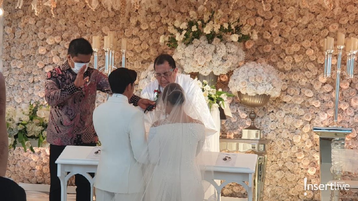 Felicya Angelista & Caesar Hito