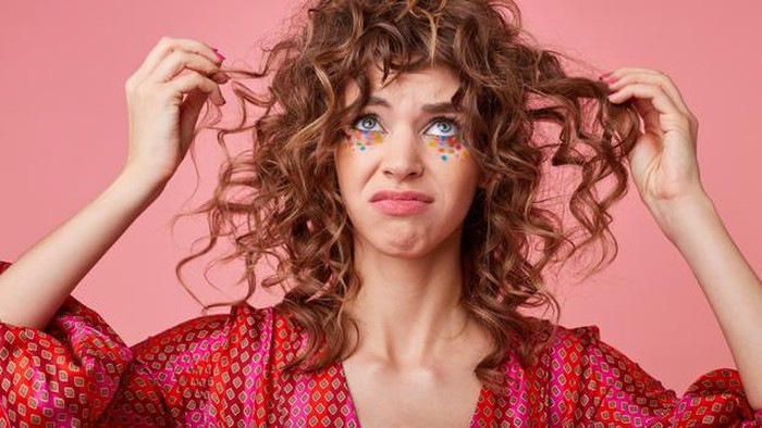 Yuk Bisa yuk, Hentikan 5 Kebiasaan Buruk yang Bisa Merusak Rambut