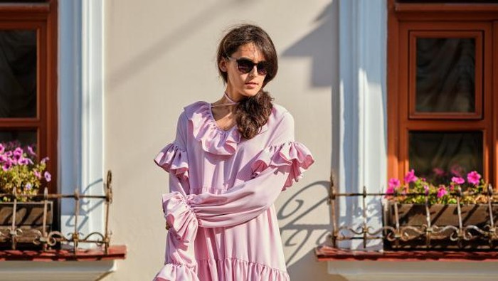 Punya Baju Kebesaran? Ini Cara Mengecilkan Baju Sesuai dengan Bahan