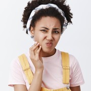 4 Cara Ampuh Atasi Milia, Bruntus Bandel di Wajahmu!