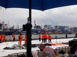 8 Kantong Evakuasi Kembali Diserahkan ke Basarnas