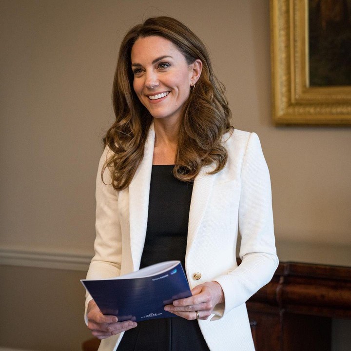 <p>Selamat ulang tahun Kate Middleton. Kita doakan semoga ia dan keluarganya selalu diberi kebahagiaan ya, Bunda. (Foto: Instagram @theroyalfamily)</p>